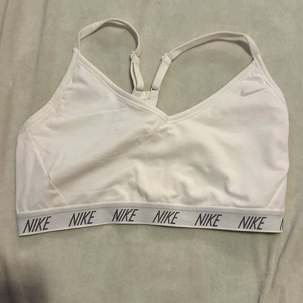 Nike Logo Strap Sports Bra – White – XL